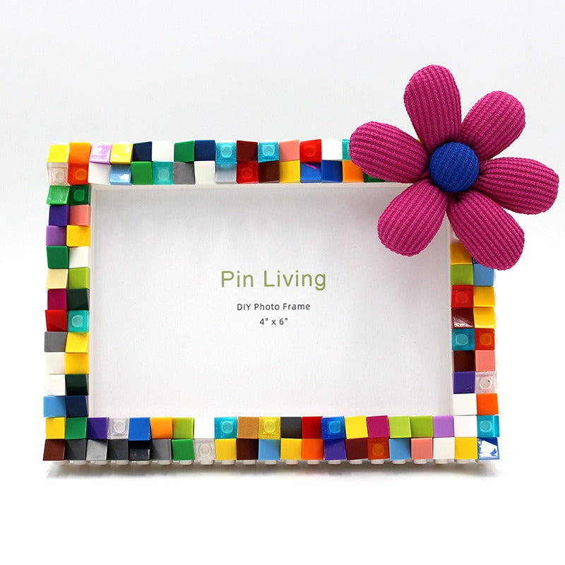 A Easy Project for Creating a Photo Frame with Building Blocks, Perfect for a Parent-Child Activity. This Makes a Thoughtful Gift for Weddings, Birthdays, Or Valentine'S Day