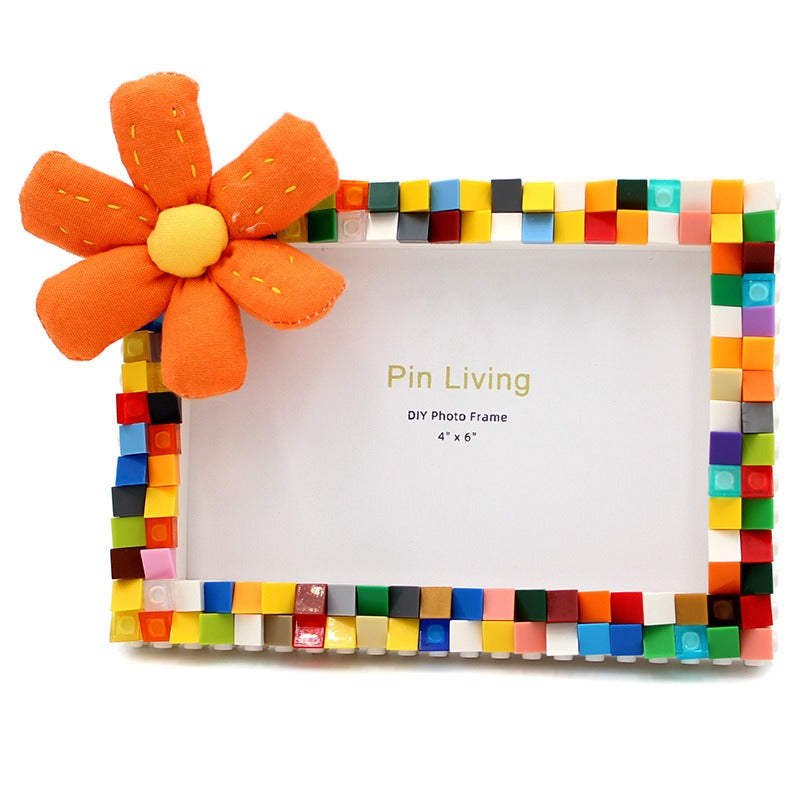 A Easy Project for Creating a Photo Frame with Building Blocks, Perfect for a Parent-Child Activity. This Makes a Thoughtful Gift for Weddings, Birthdays, Or Valentine'S Day