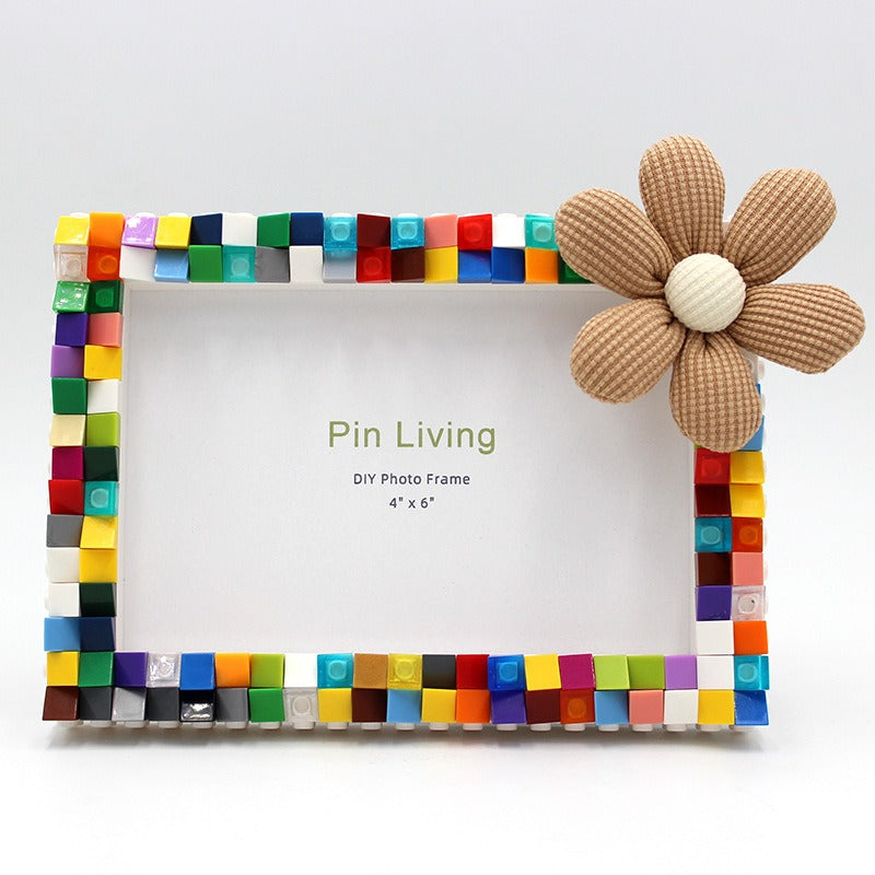 A Easy Project for Creating a Photo Frame with Building Blocks, Perfect for a Parent-Child Activity. This Makes a Thoughtful Gift for Weddings, Birthdays, Or Valentine'S Day