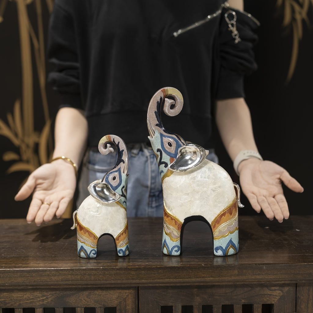 A pair of shell elephant decorations, good luck elephant statue home statue, resin+natural shell handmade elephant, home atmosphere decoration, suitable for offices, living rooms, bedrooms, entrances, gifts for elephant enthusiasts