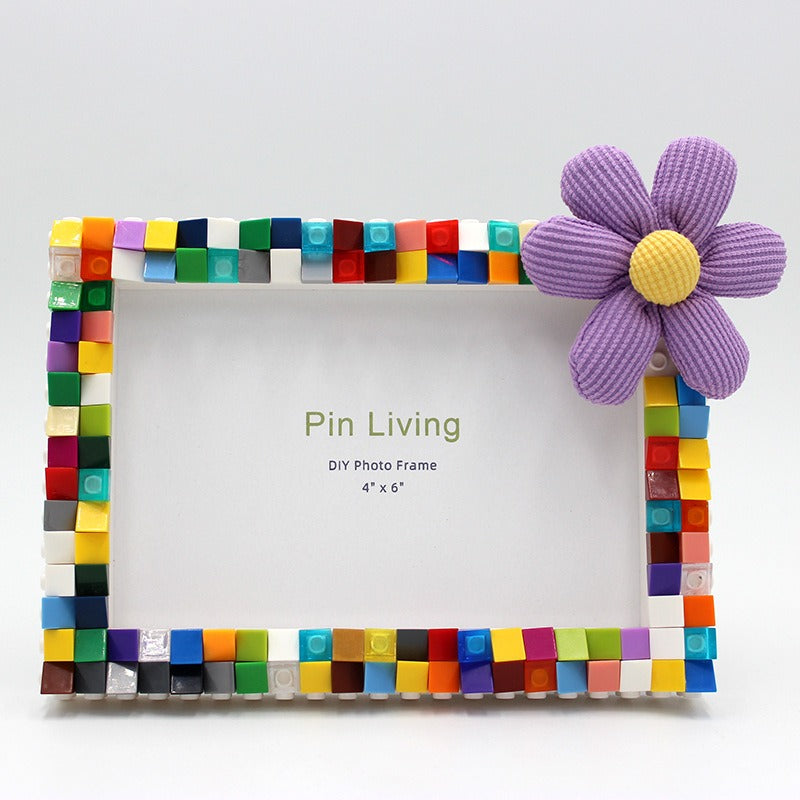 A Easy Project for Creating a Photo Frame with Building Blocks, Perfect for a Parent-Child Activity. This Makes a Thoughtful Gift for Weddings, Birthdays, Or Valentine'S Day