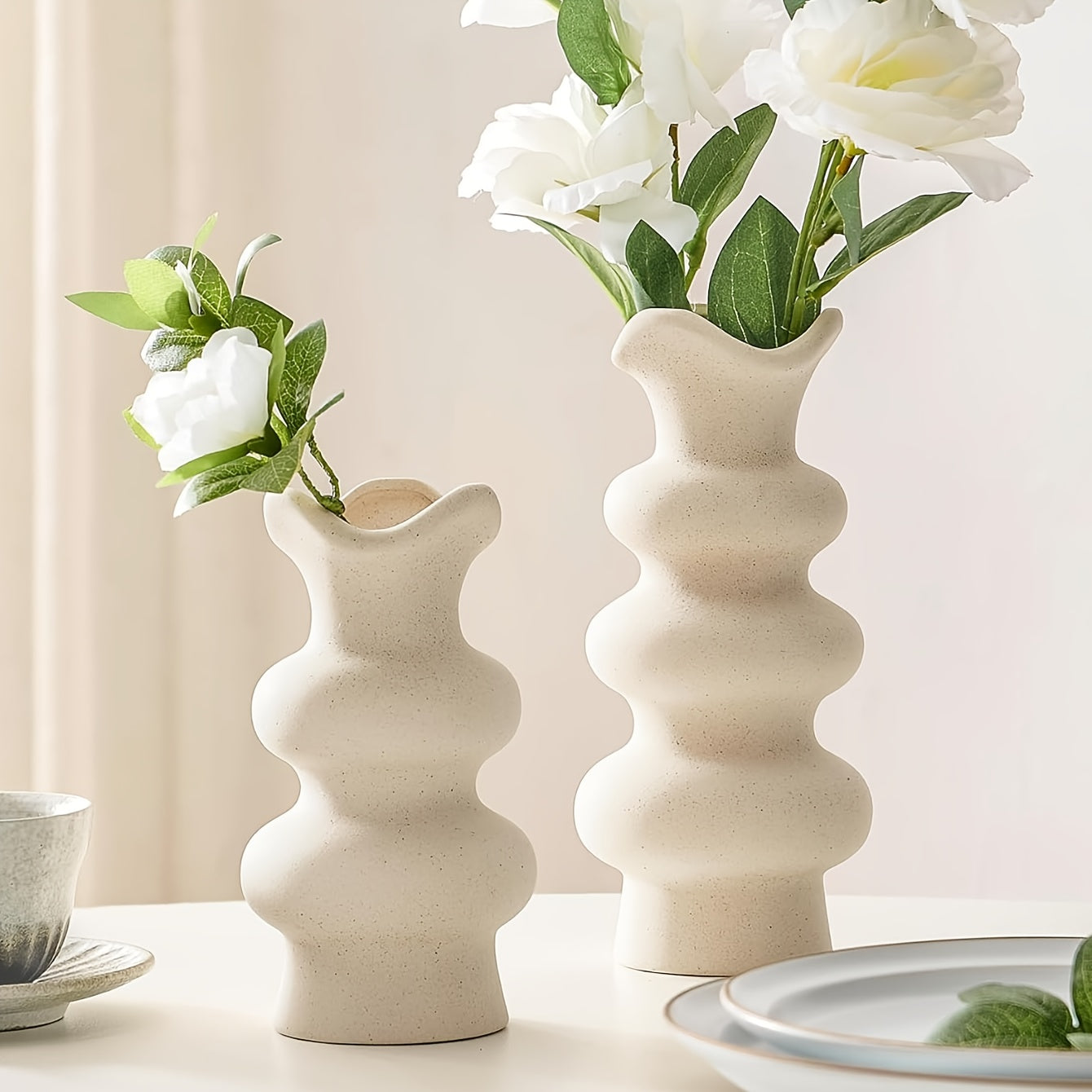 1pc Modern Bohemian Vintage Neutral White Resin Vase - Cylindrical Column Centerpiece Suitable for Weddings,,, Table Centerpiece, Plastic Vase for,, Gift, Floral Arrangements & Minimalist Decor